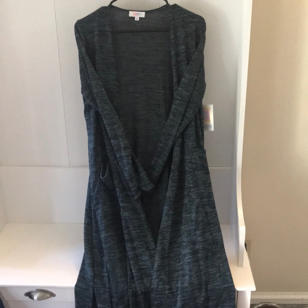 Medium Lularoe Sarah with tags!